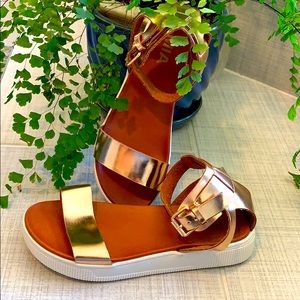 Mia copper platform sandals size 7